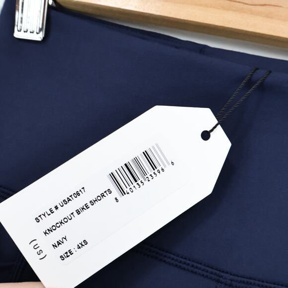Universal Standard Knockout Active Bike Shorts Navy Blue 4XS 0/00 NWT - Picture 3 of 6